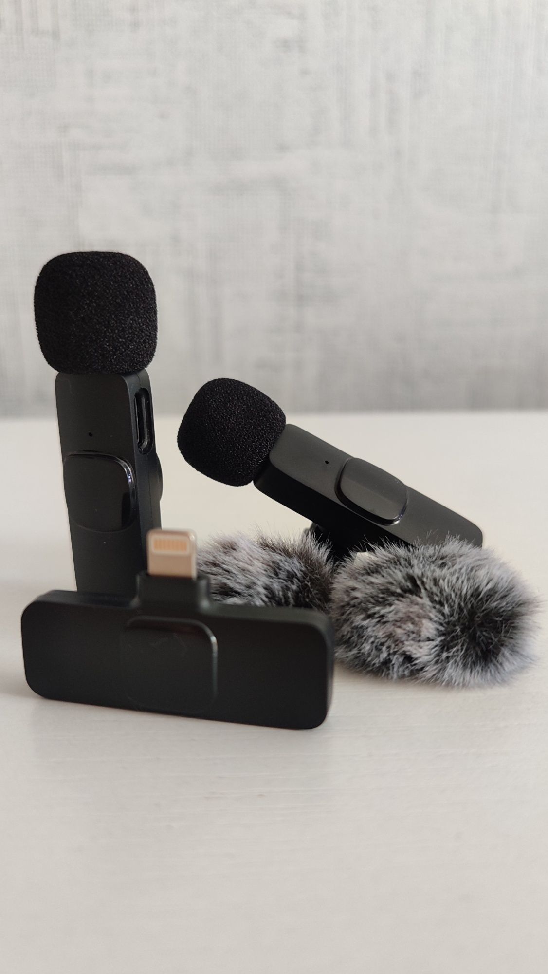 Wireless Lavailer Microphone iPhone