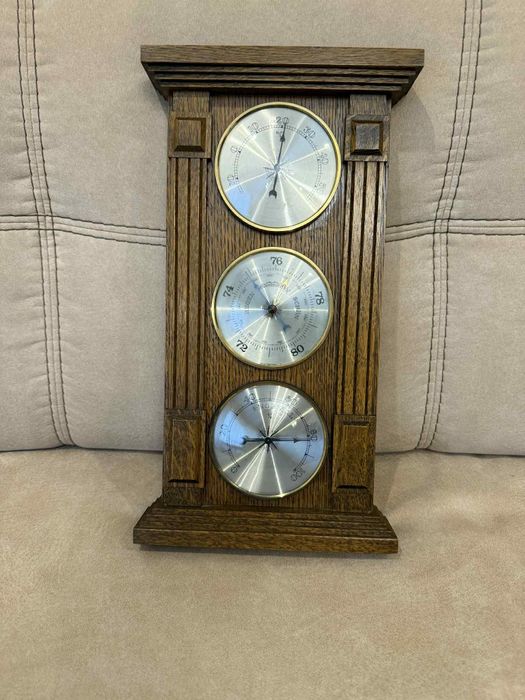 Барометр метеостанция