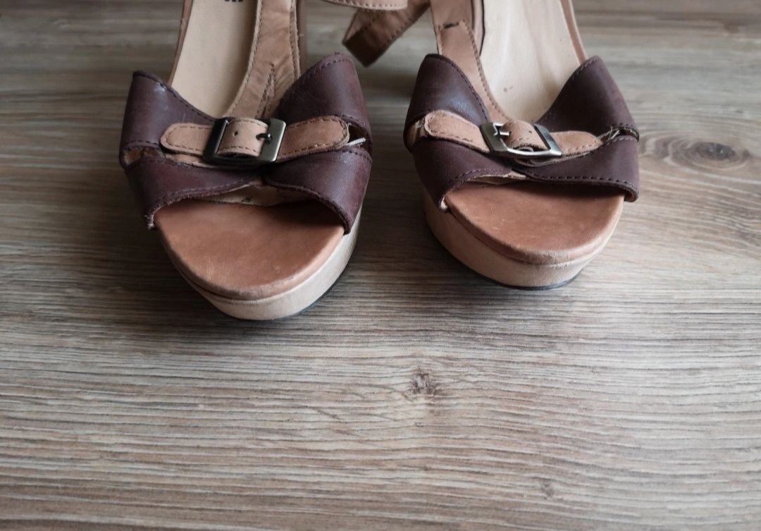 Skórzane sandałki 37 Solo Femme