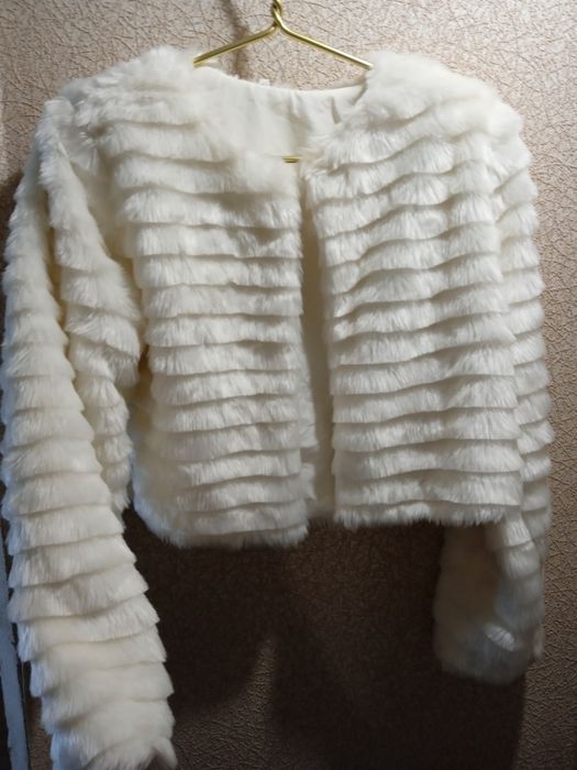 Біла шубка(весільна)