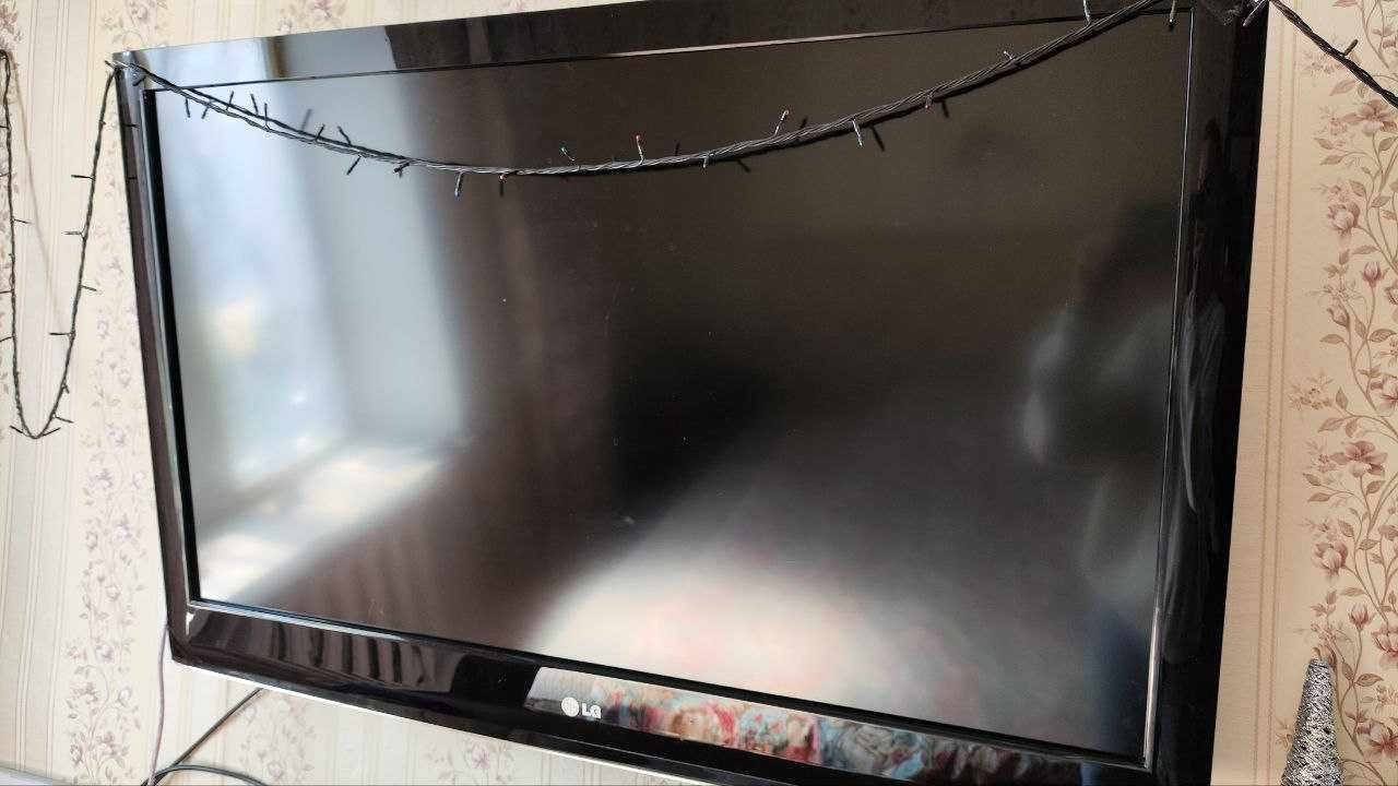 Телевизор LG 42LD420