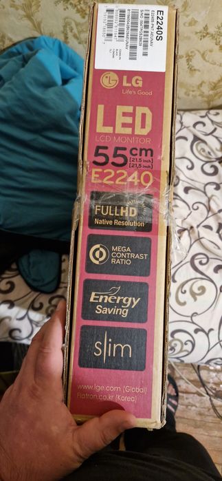 Монітор lg 21'5 діагональ