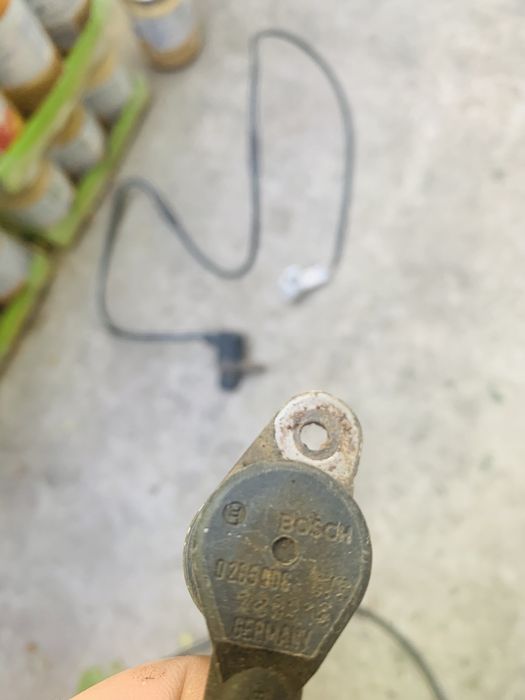 Продам пару датчиков скорости Toyota corolla