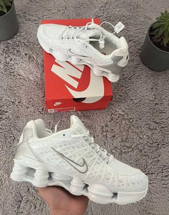 Buty Trampk Nike Show TL White R.43
