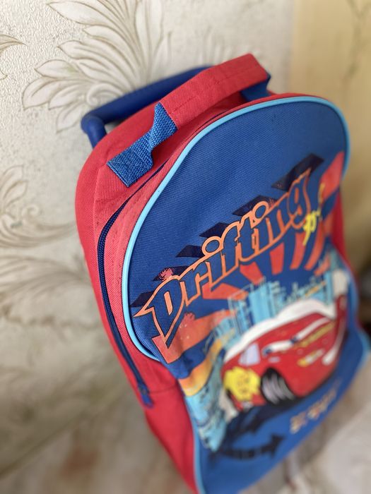 Дитяча валіза на колесах “Cars / МакКвін”