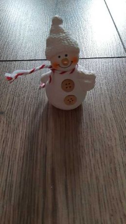 Снеговик, снеговик с подарками