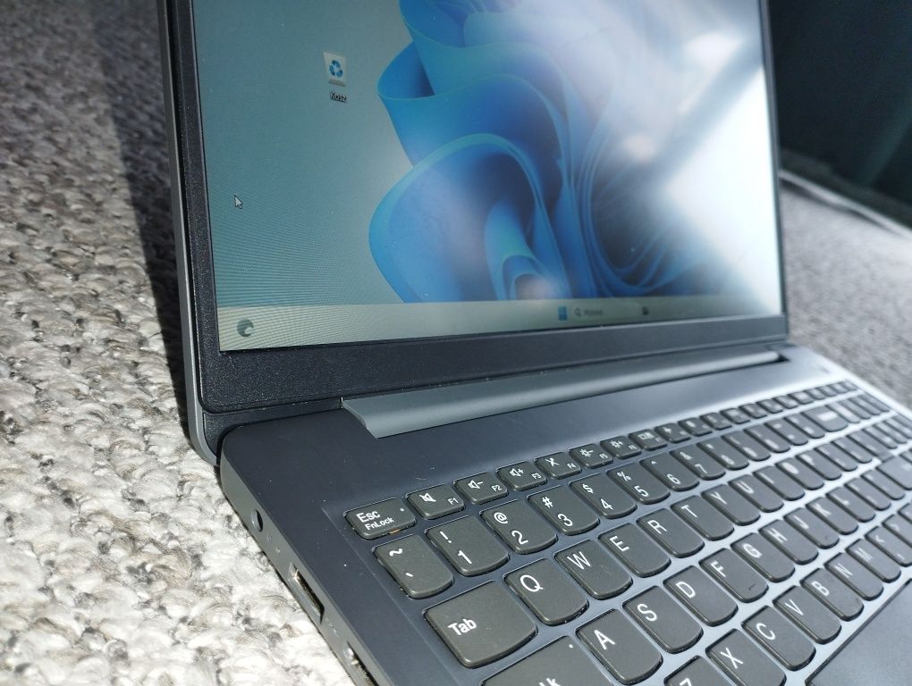 Lenovo Ideapad 3 15ITL6