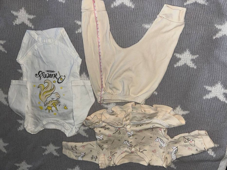 Набір пакет одягу 2-4 місяці боді пінетки лосини