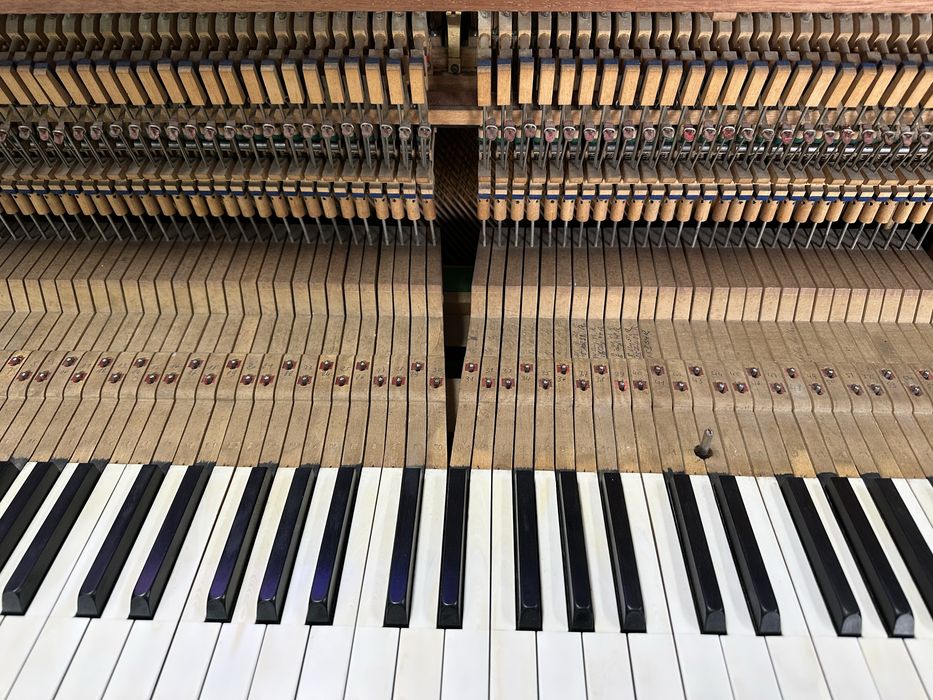 Piano acústico Rordorf  restaurado