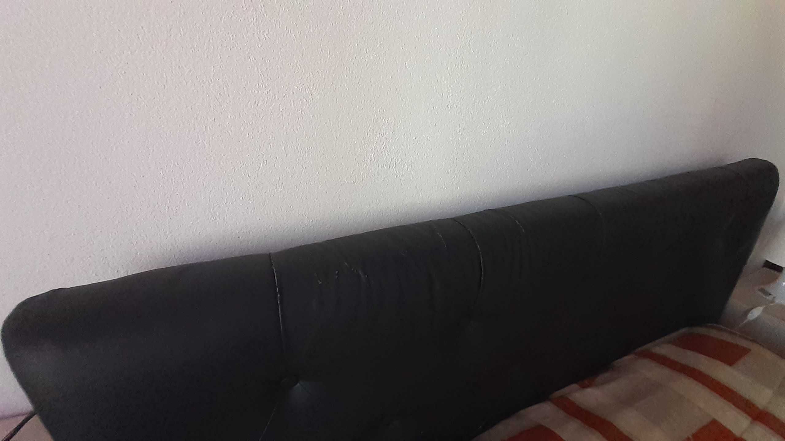 Cama de casal (usada) em bom estado c/estrado