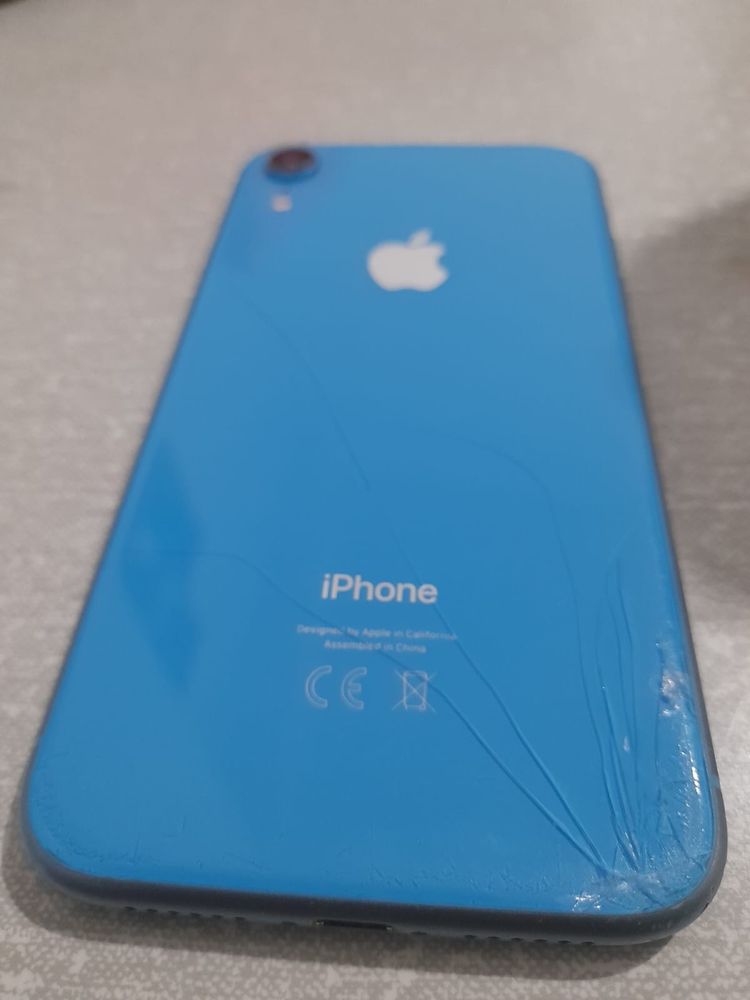 IPhone XR AZUL usado