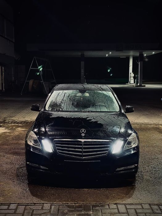 Капот mercedes  benz