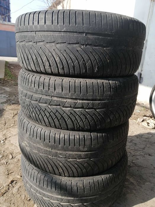 Продам 245 45 18р