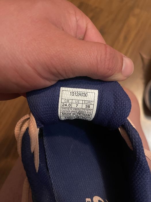 Кросівки Asics GT-1000