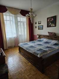 Двох кімнатна квартира біля метро Кловська