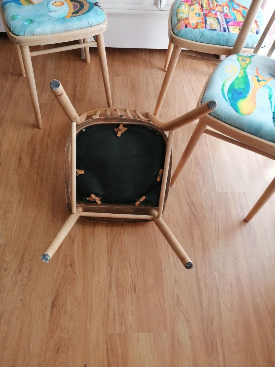 4 krzesła prl odnowione WYBIERZ TAPICERKĘ
