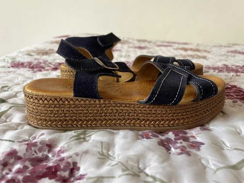 Sandálias - 37 (bom estado)