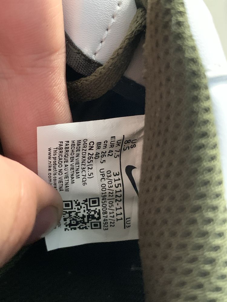 Чоловічікросівки Nike air force зелені 42 розмір