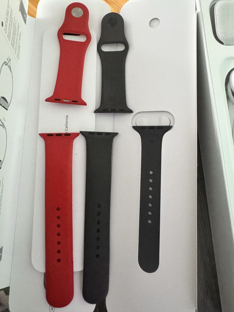 Apple Watch Series 5 44 mm + 3 paski