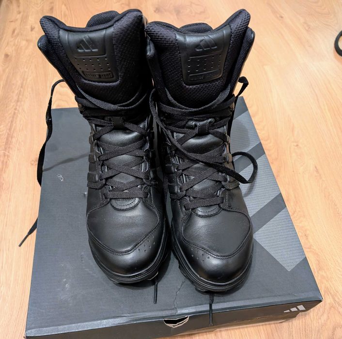 Buty Adidas GSG 9.2