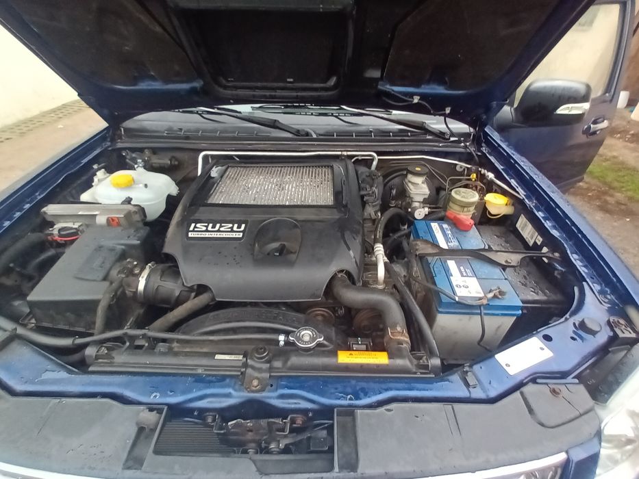 ISUZU  D-MAX 3.0 diesel 4x4 reduktor pikap pickupa długi