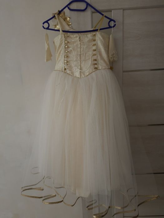 Продам чудову сукню!