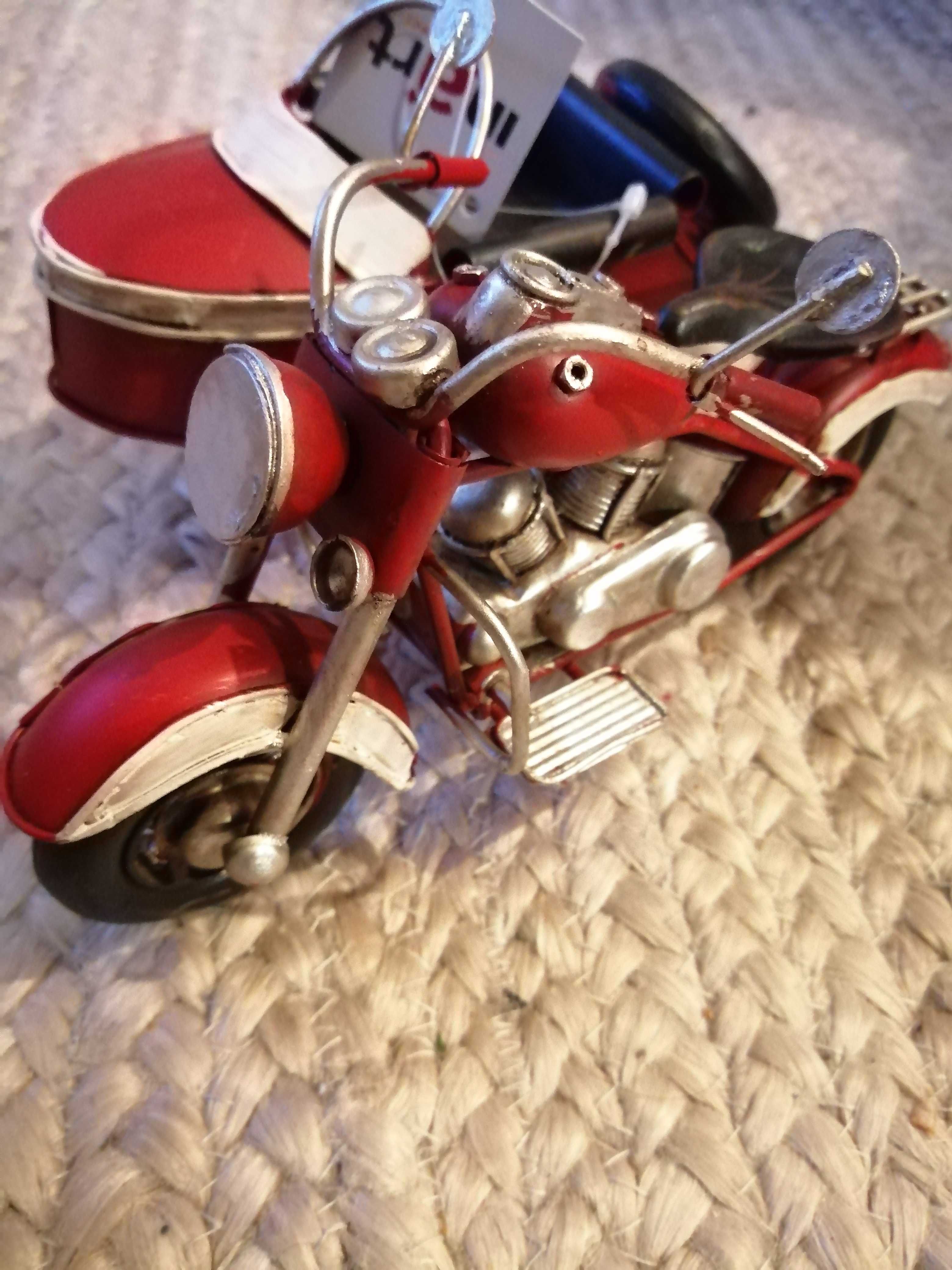 Metalowy model motocykla z przyczepką vintage loft dekoracja