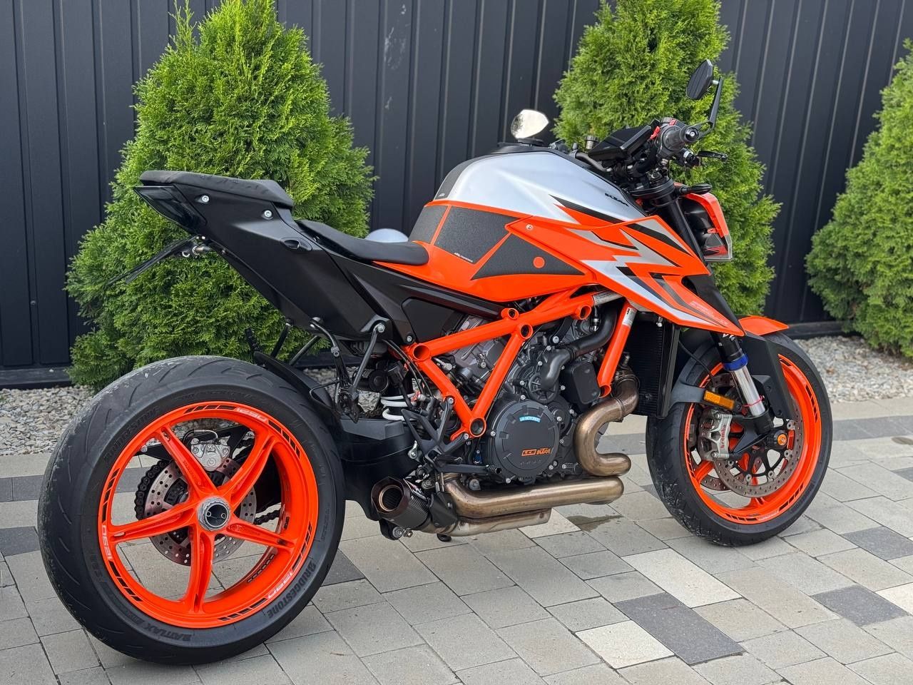 KTM SUPERDUKE R  1290 EVO , не Z900 ,z 1000,  не mt 09 ,mt 07, mt 10