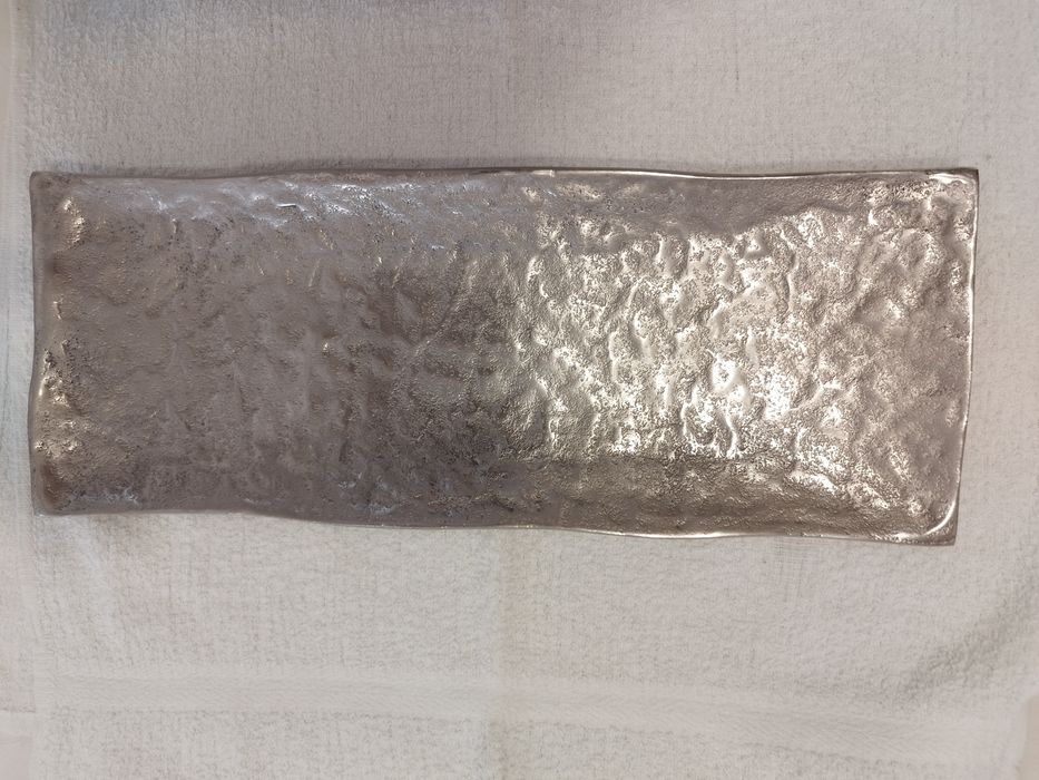 Base decorativa em cerâmica prateada 39x15, usada em óptimo estado