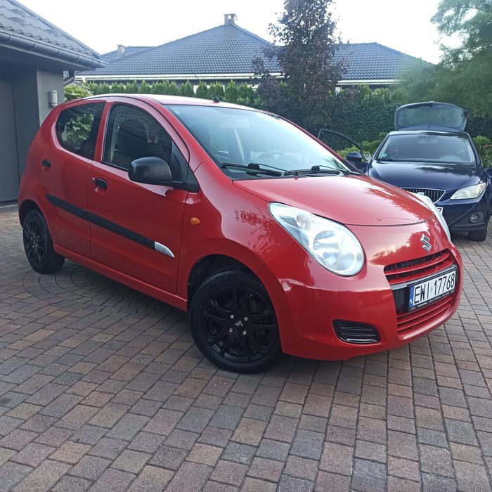 Alto  1,0  Klimatyzacja  , wspomaganie  , dwa  komplety  kół