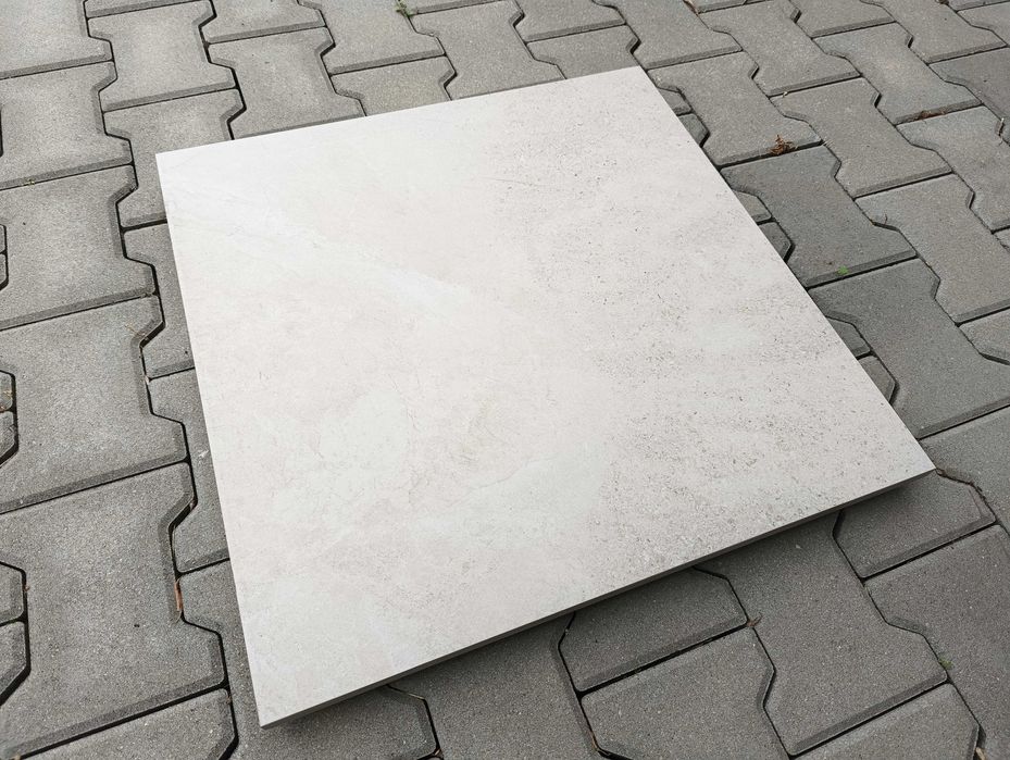 Płytki balkonowo tarasowe chodni otoczka basenu LIRA CREAM 60x60x2