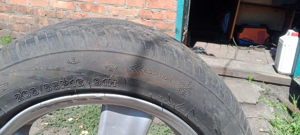 Продам диски с резиной на BMW