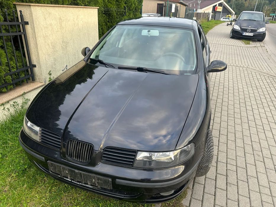 Seat Leon 1,6 MPI, klimatronic, zmieniarka CD, opony wielosezonowe, sport fotele