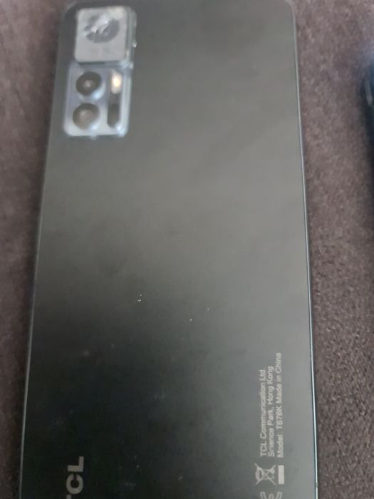 Vendo tablet e smartphone alguns partidos