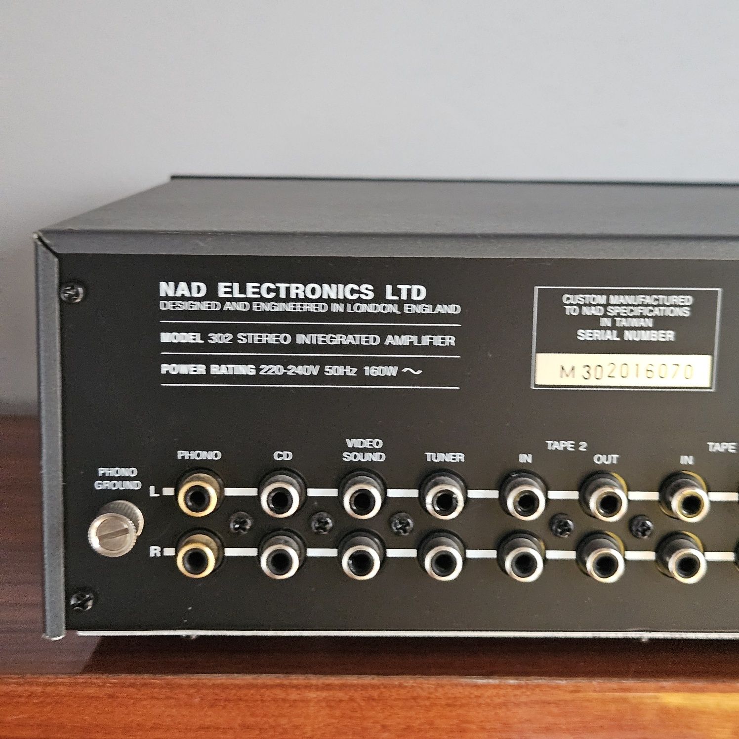 Wzmacniacz NAD 302 super stan