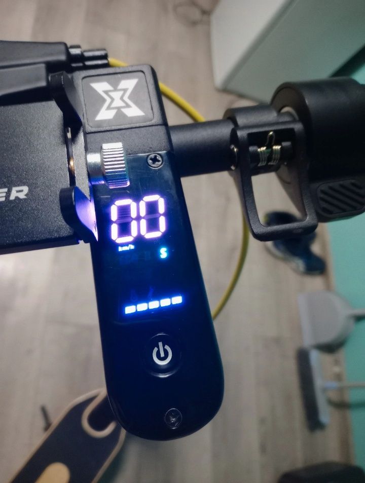 Hulajnoga elektryczna Xrider M10 jak nowa