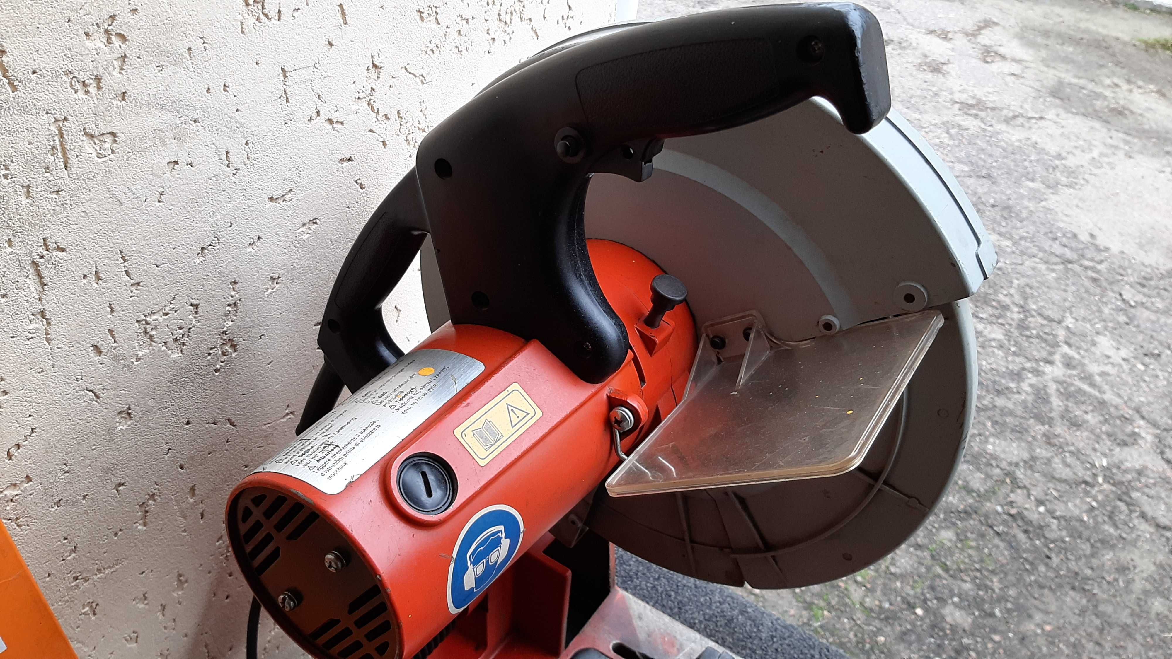 Монтажна сухопилна пила Ridgid 590L Американська