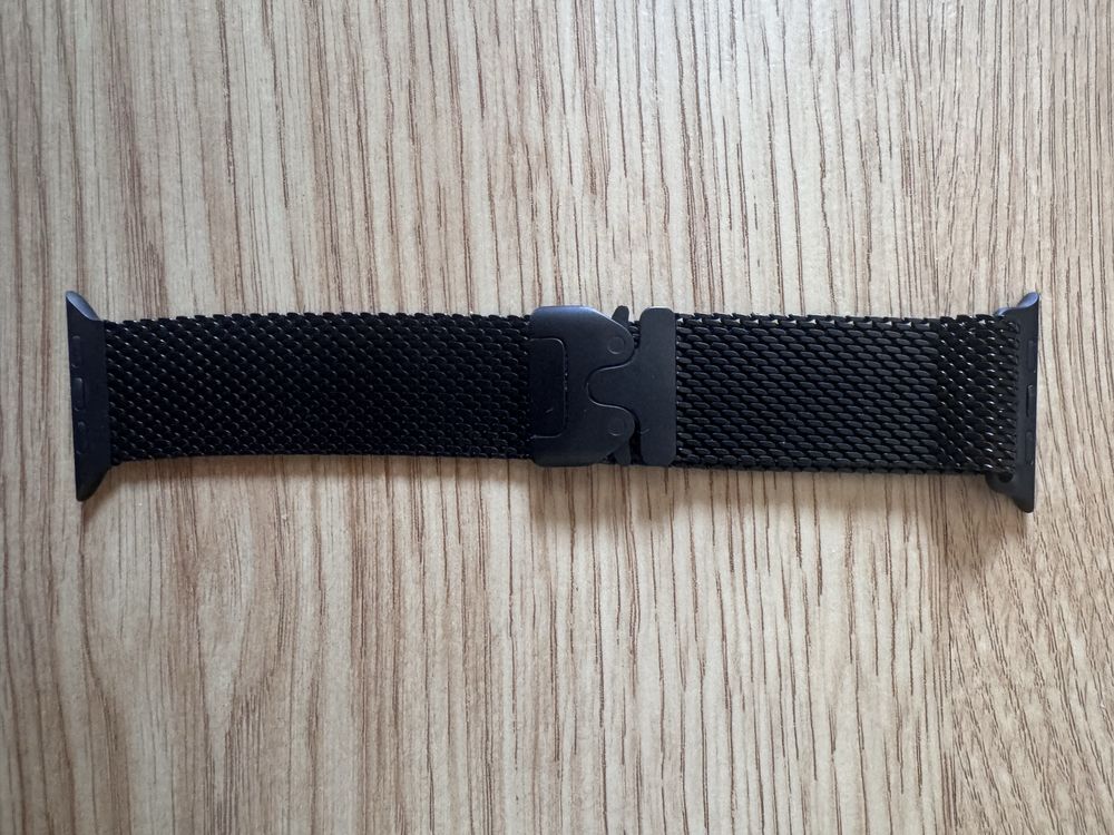 Milanese Titanium Ultra Loop - Bracelete Apple Watch Preta