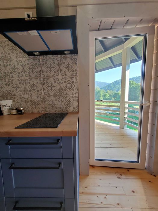 відпочинок в Карпатах НОВІ СКАНДИНАВСЬКІ АПАРТАМЕНТИ біля річки та ГІР