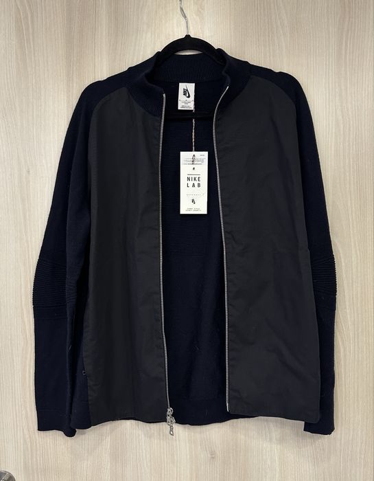 Оригінальна вовняна олімпійка Nike розмір М