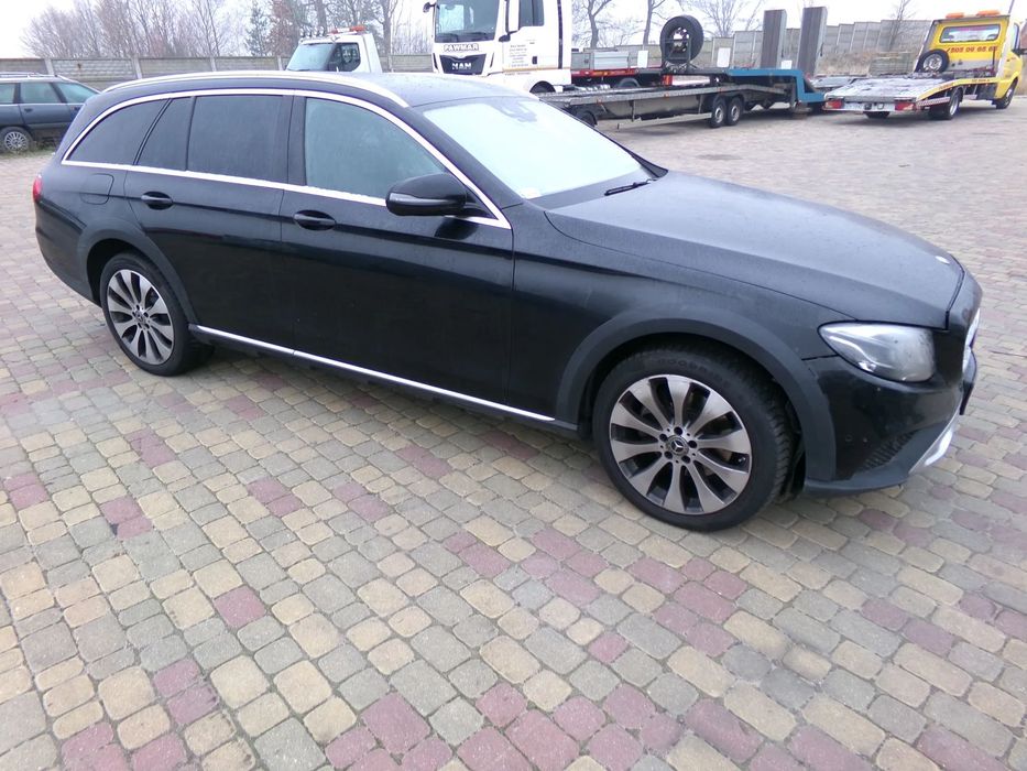 Mercedes-Benz Klasa E e klasa 4x4 allterrain 4 matic offroad zadbany apple car play pneuma