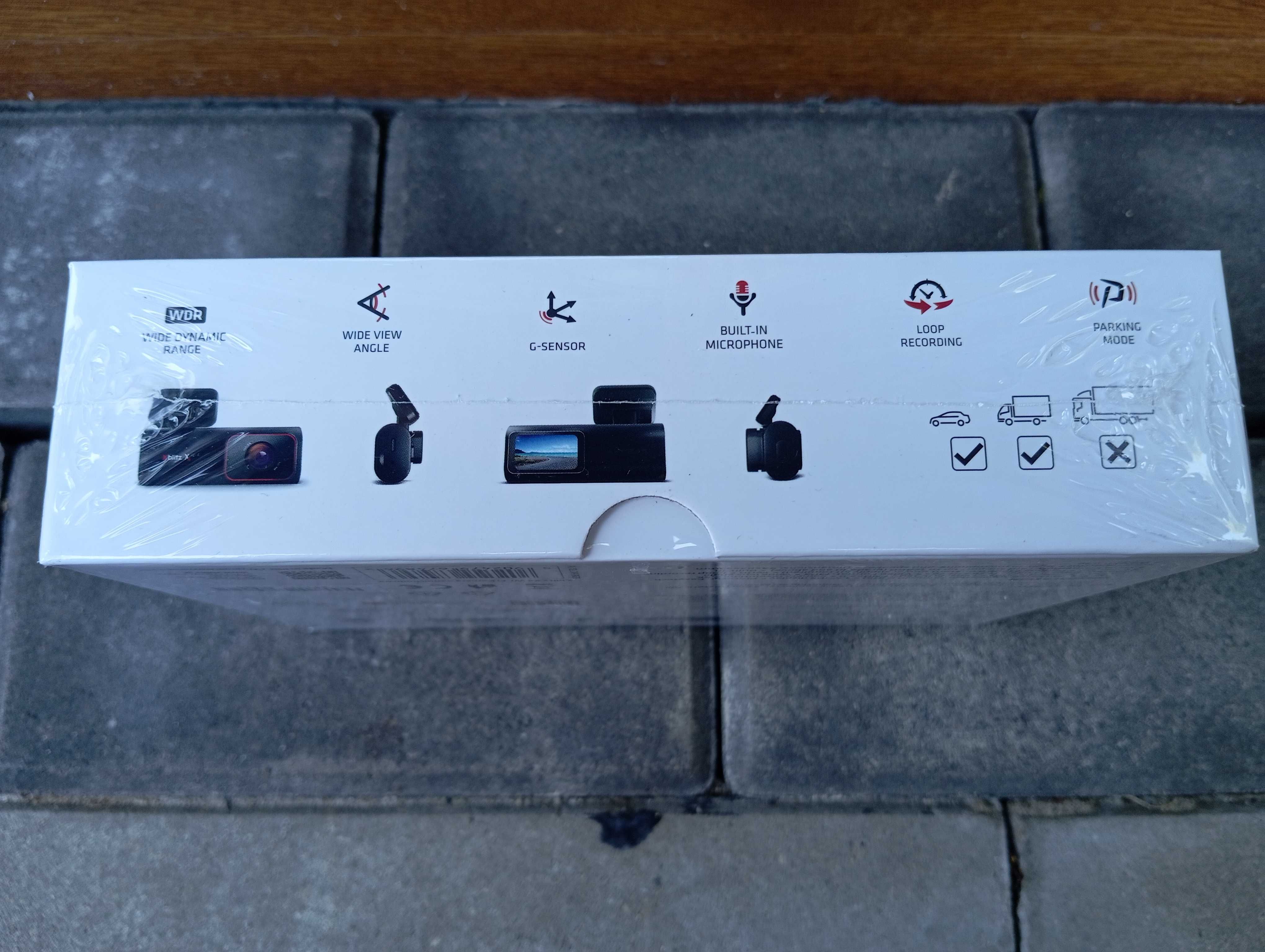 Kamera samochodowa XBlitz X4 Wi-Fi