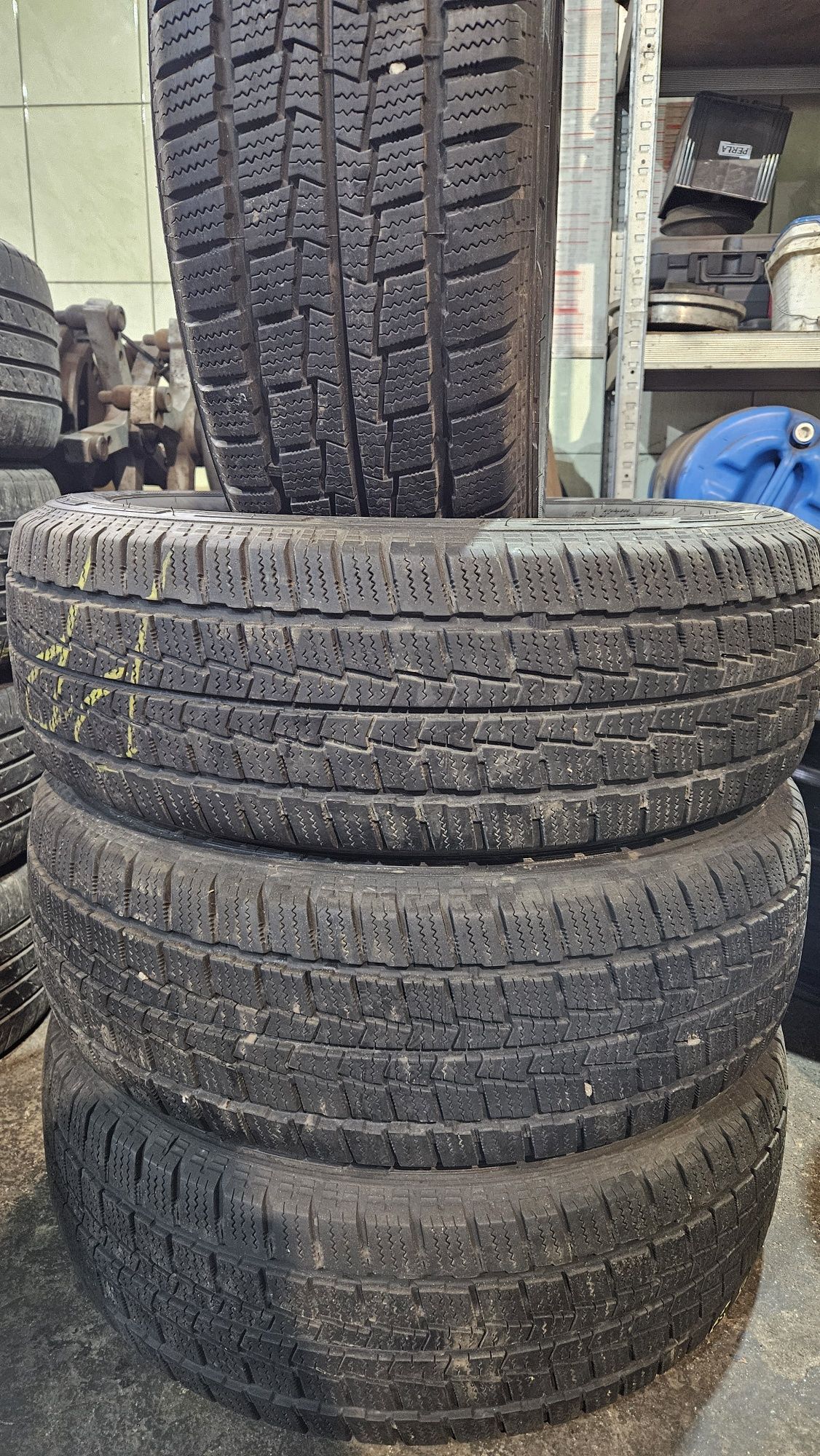 4x Hankook 215/60R17C Winter RW06 ZIMOWE