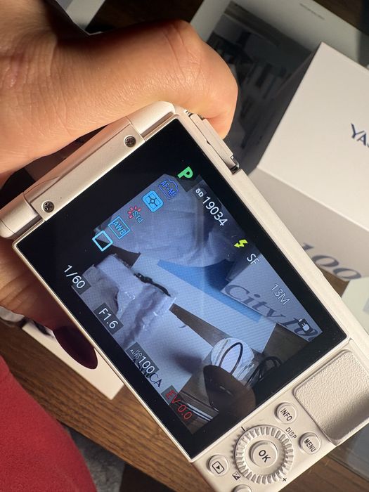 Maquina fotografica Yashica city100