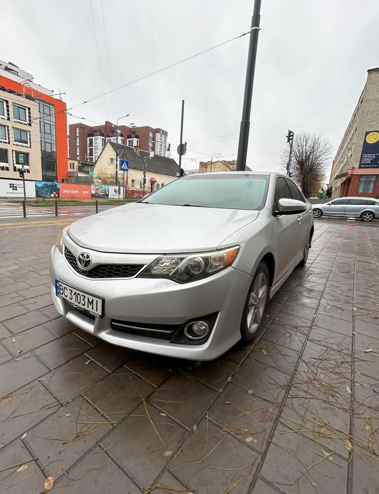 Toyota Camry SE 2013р