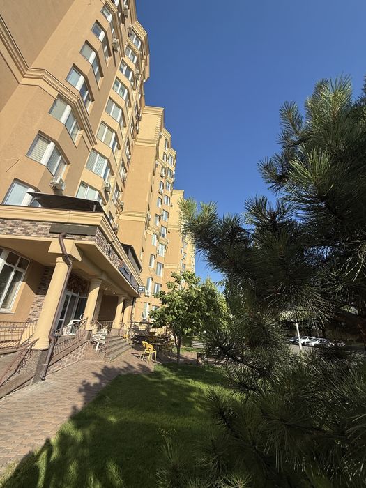 Класне приміщення-готовий бізнес! 1 поверх 74 кв.м ЖК Софія