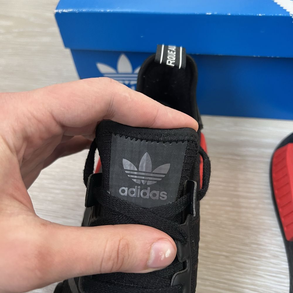 Кроссовки Adidas NMD оригинал размер 44.5