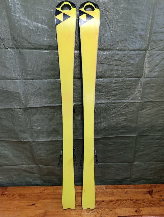 Nr 204 Narty slalomowe Fischer Rc4 R ace SL 130 cm FIS