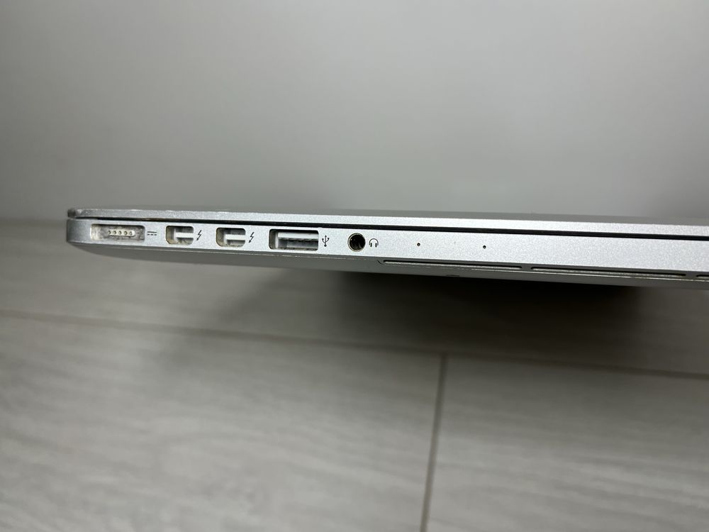 MacBook Pro 8/256ГБ, Ноутбук Apple A1502