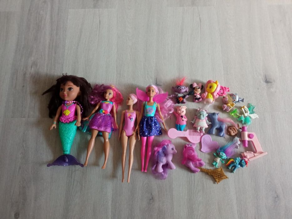 Lalki barbie i inne zestaw